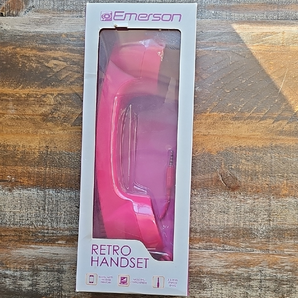 Emerson Pink Retro Handset